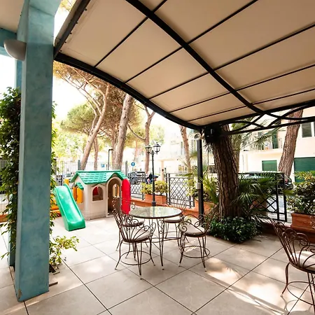 Hotel Ariston 2*