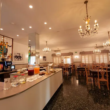 Ariston 酒店 里乔内