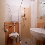 Ariston Hotel 2*