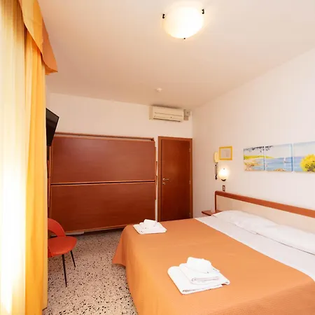 Ariston Hotel