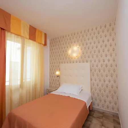 Ariston Hotel