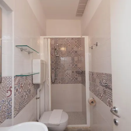 Ariston 2* Ριτσιόνε