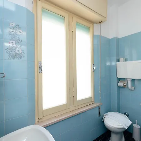 ホテル Ariston 2*