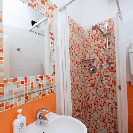 Ariston Hotel 2*